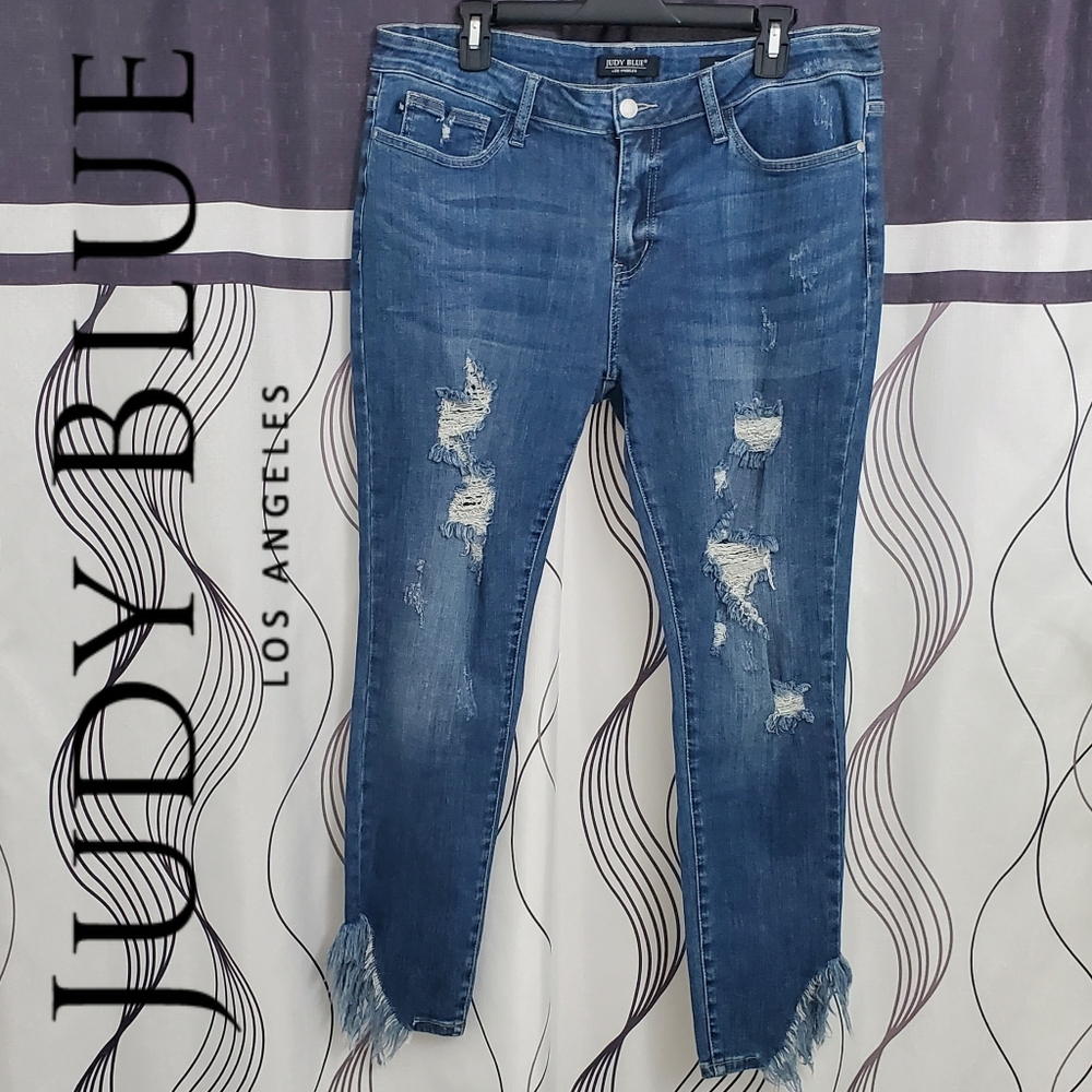 Judy Blue Skinny Fit Distressed Raw Hem Jeans Size 15/32
